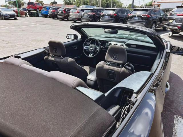 2015 Ford Mustang V6