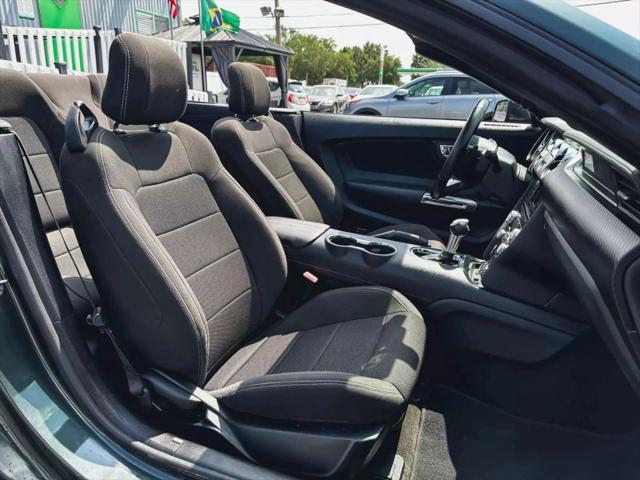 2015 Ford Mustang V6