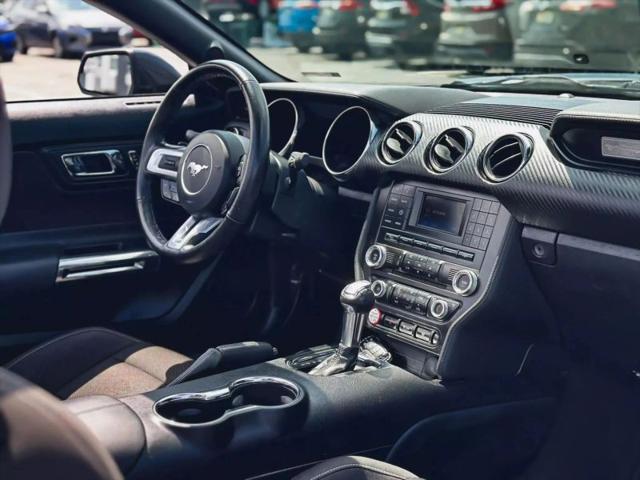 2015 Ford Mustang V6