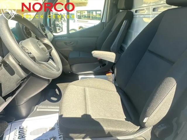 2021 Freightliner Sprinter Standard Roof V6