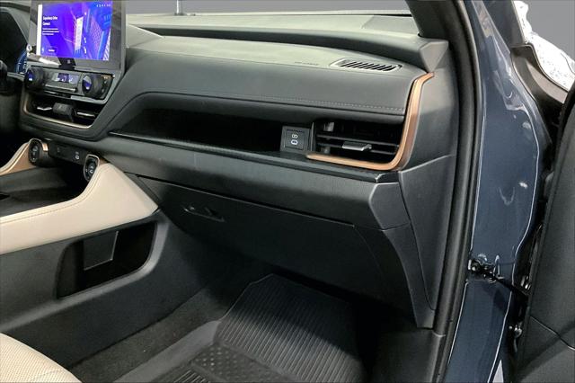 2024 Toyota Grand Highlander Hybrid Limited MAX
