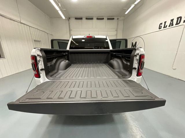 2020 Ram 1500 Big Horn Crew Cab 4x4 5'7" Box