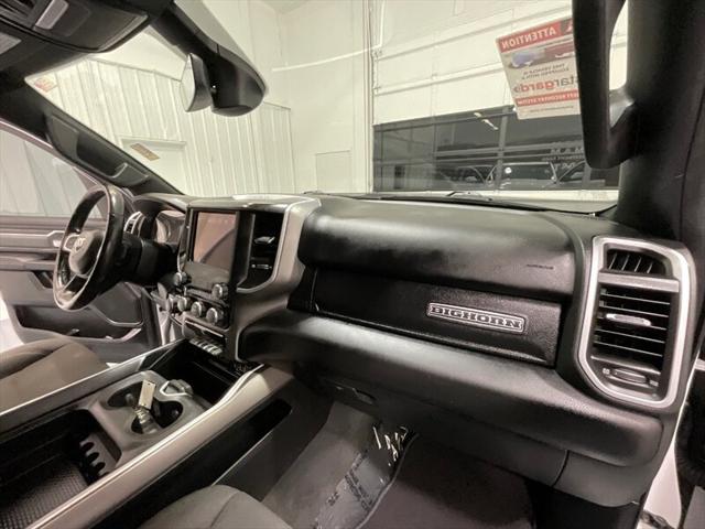 2020 Ram 1500 Big Horn Crew Cab 4x4 5'7" Box