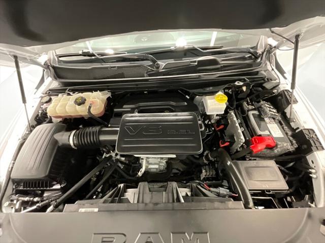 2020 Ram 1500 Big Horn Crew Cab 4x4 5'7" Box