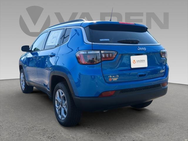 2025 Jeep Compass COMPASS LATITUDE 4X4