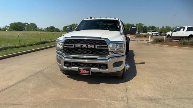 2024 RAM Ram 3500 Chassis Cab RAM 3500 TRADESMAN CREW CAB CHASSIS 4X4 60 CA