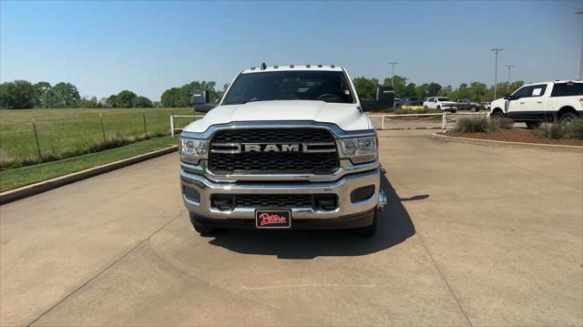 2024 RAM Ram 3500 Chassis Cab RAM 3500 TRADESMAN CREW CAB CHASSIS 4X4 60 CA