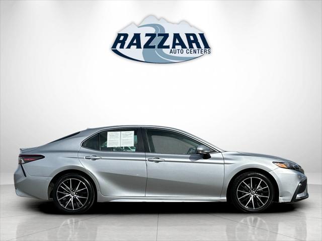 2022 Toyota Camry SE Nightshade Edition