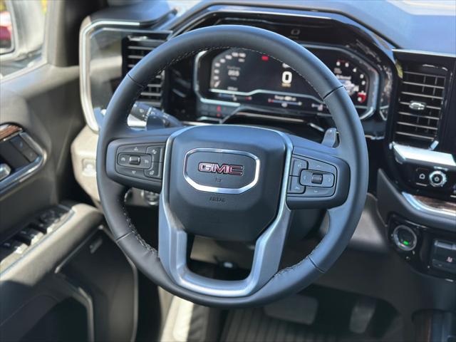 2025 GMC Sierra 1500 4WD Crew Cab Short Box Elevation with 3SB