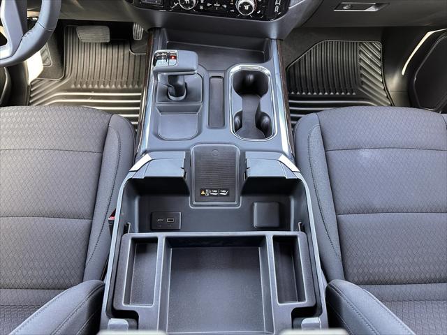 2025 GMC Sierra 1500 4WD Crew Cab Short Box Elevation with 3SB