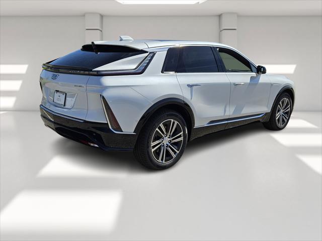 2025 Cadillac iQ Luxury w/1SC