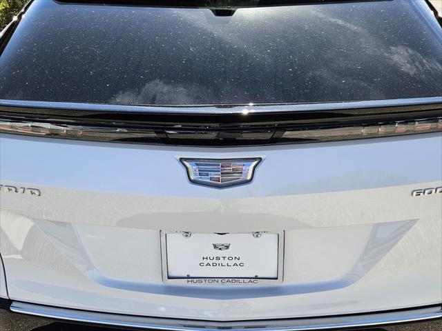 2025 Cadillac iQ Luxury w/1SC