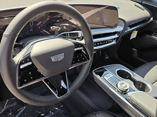 2025 Cadillac iQ Luxury w/1SC