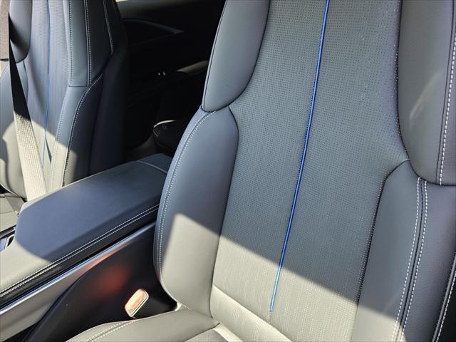 2025 Cadillac iQ Luxury w/1SC