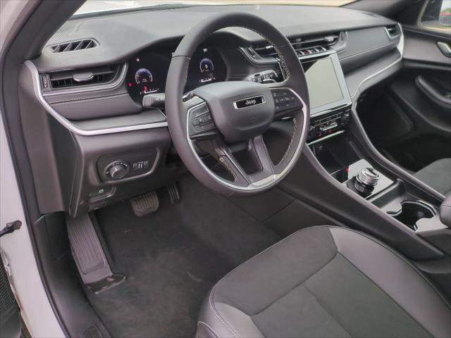 2025 Jeep Grand Cherokee GRAND CHEROKEE ALTITUDE 4X4