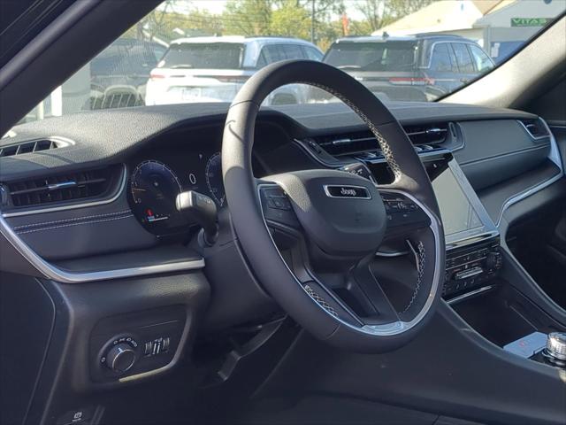 2025 Jeep Grand Cherokee GRAND CHEROKEE ALTITUDE 4X4
