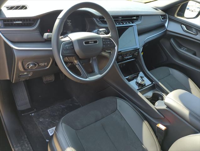 2025 Jeep Grand Cherokee GRAND CHEROKEE ALTITUDE 4X4