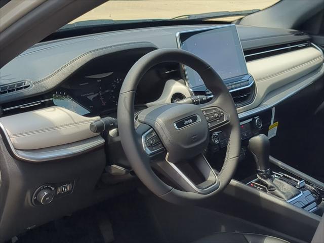 2025 Jeep Compass COMPASS LIMITED 4X4
