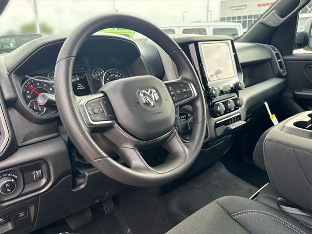 2025 RAM Ram 1500 RAM 1500 TRADESMAN CREW CAB 4X2 57 BOX