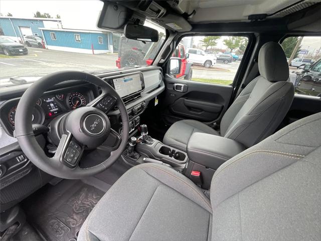 2025 Jeep Wrangler 4-Door Summit 4x4