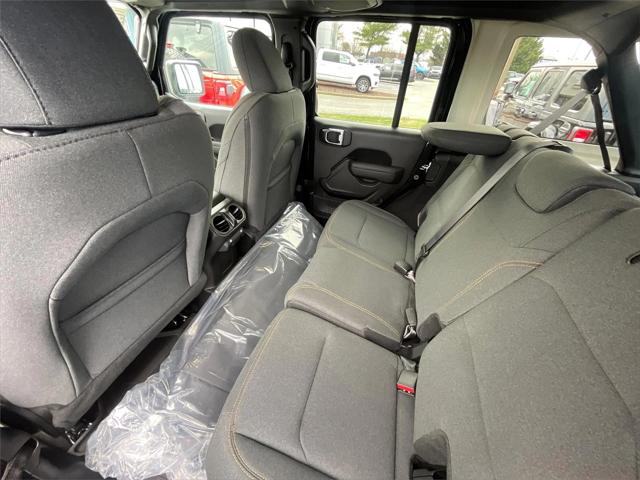 2025 Jeep Wrangler 4-Door Summit 4x4