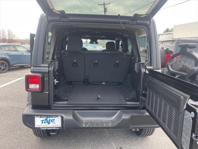 2025 Jeep Wrangler 4-Door Summit 4x4