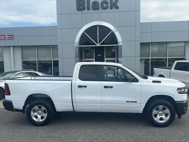 2025 RAM Ram 1500 RAM 1500 TRADESMAN QUAD CAB 4X2 64 BOX
