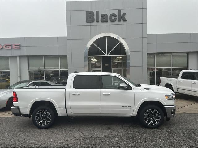 2025 RAM Ram 1500 RAM 1500 LARAMIE CREW CAB 4X4 57 BOX