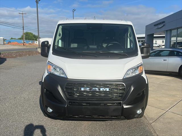 2025 RAM Ram ProMaster RAM PROMASTER 1500 TRADESMAN CARGO VAN LOW ROOF 136 WB