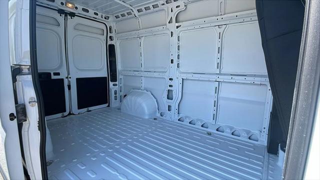 2025 Ram ProMaster Cargo Van Tradesman High Roof 136" WB w/Pass Seat