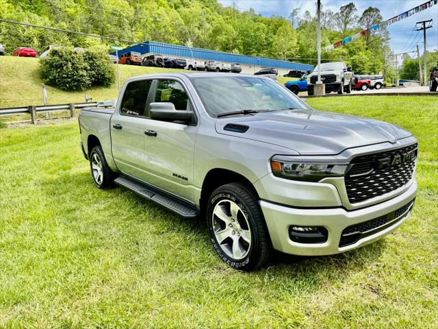 2025 RAM Ram 1500 RAM 1500 TRADESMAN CREW CAB 4X4 57 BOX