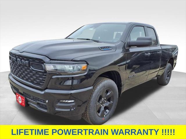 2025 RAM Ram 1500 RAM 1500 TRADESMAN QUAD CAB 4X4 64 BOX