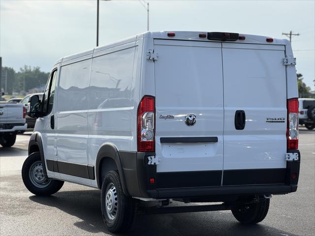 2025 RAM Ram ProMaster RAM PROMASTER 1500 TRADESMAN CARGO VAN LOW ROOF 136 WB