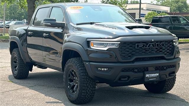 2025 RAM Ram 1500 RAM 1500 RHO CREW CAB 4X4 57 BOX