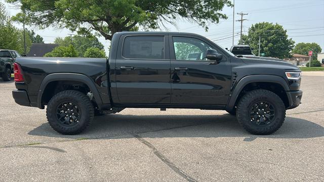 2025 RAM Ram 1500 RAM 1500 RHO CREW CAB 4X4 57 BOX
