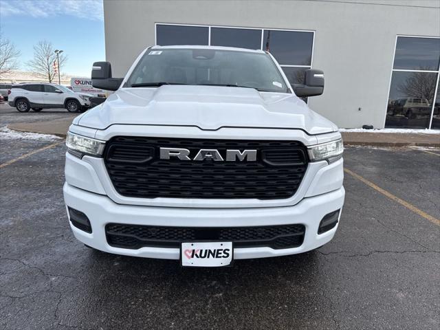 2025 RAM Ram 1500 RAM 1500 BIG HORN CREW CAB 4X4 57 BOX