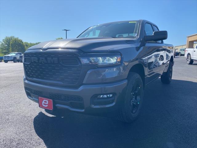 2025 RAM Ram 1500 RAM 1500 TRADESMAN QUAD CAB 4X2 64 BOX