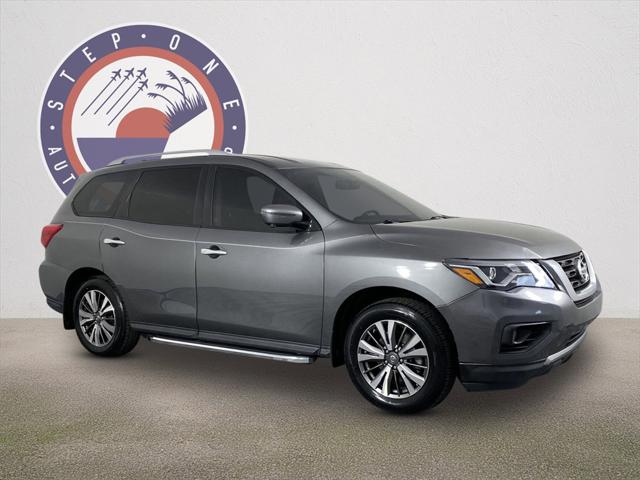 2019 Nissan Pathfinder SL