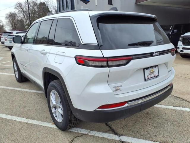 2025 Jeep Grand Cherokee GRAND CHEROKEE LAREDO X 4X4