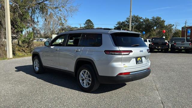 2021 Jeep Grand Cherokee L Laredo 4x2