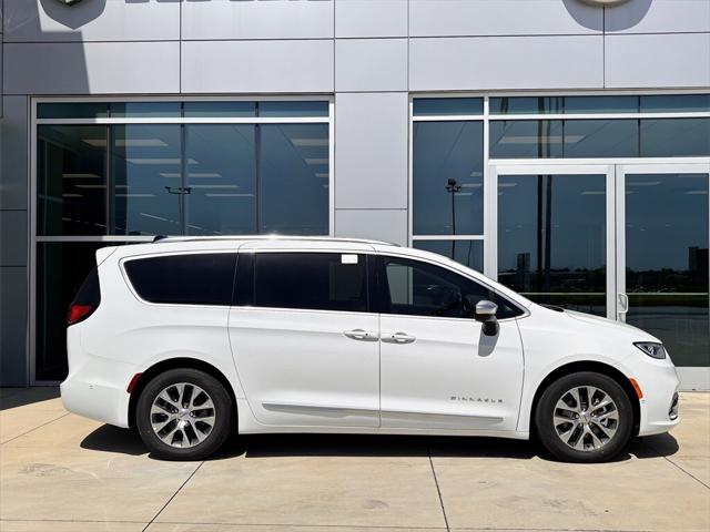 2025 Chrysler Pacifica Hybrid PACIFICA PLUG-IN HYBRID PINNACLE