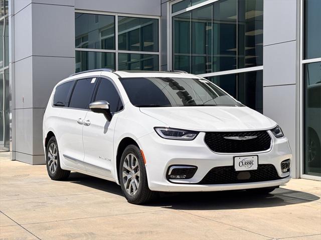 2025 Chrysler Pacifica Hybrid PACIFICA PLUG-IN HYBRID PINNACLE