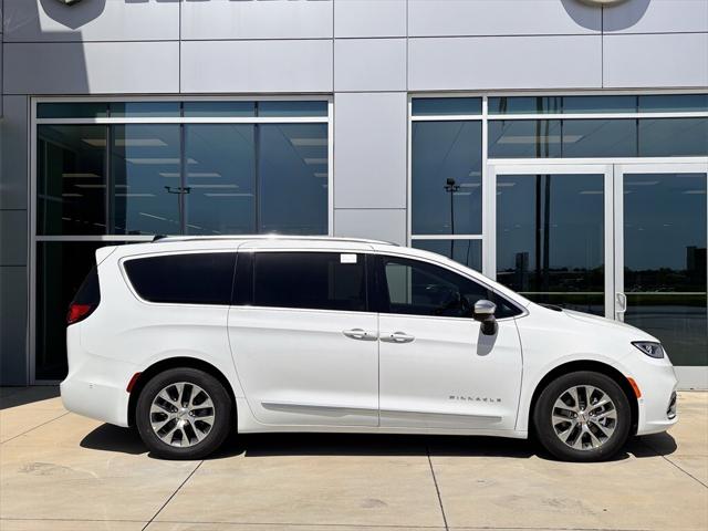 2025 Chrysler Pacifica Hybrid PACIFICA PLUG-IN HYBRID PINNACLE