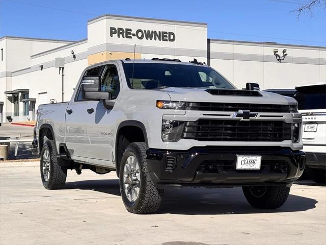 2025 Chevrolet Silverado 2500HD 4WD Crew Cab Standard Bed Custom