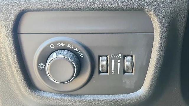 2025 Jeep Grand Cherokee Altitude X 4x2