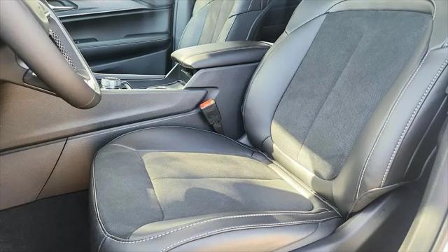 2025 Jeep Grand Cherokee Altitude X 4x2