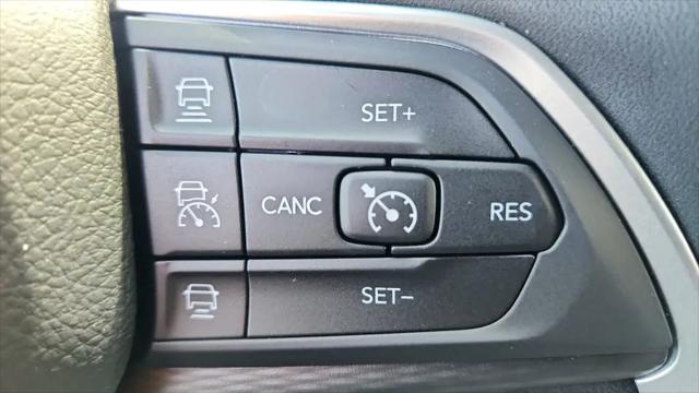 2025 Jeep Grand Cherokee Altitude X 4x2