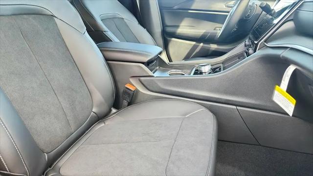 2025 Jeep Grand Cherokee Altitude X 4x2