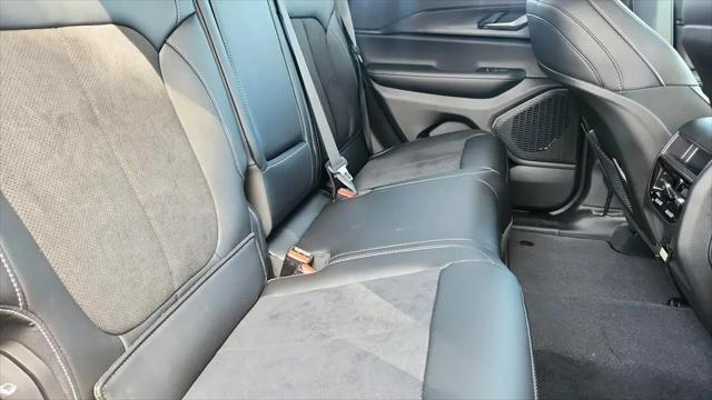 2025 Jeep Grand Cherokee Altitude X 4x2
