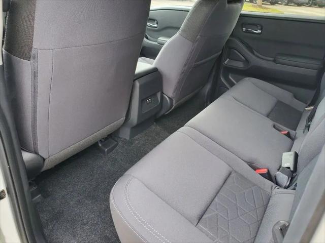 2025 Nissan Frontier Crew Cab SV 4x4
